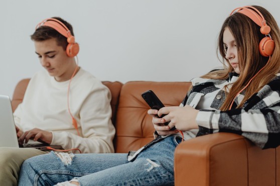 Adolescentes y entorno digital